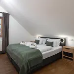 Dreamcation Altstadthotel - Mikro Mit Kueche & Self Check-in Regensburg