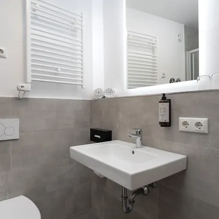 Lägenhetshotell Dreamcation Altstadthotel - Mikro Mit Kueche & Self Check-in 3*
