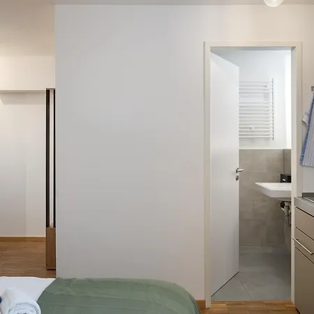 Dreamcation Altstadthotel - Mikro Mit Kueche & Self Check-in
