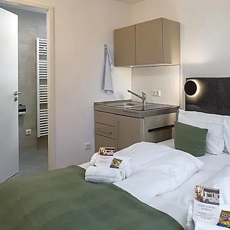 Dreamcation Altstadthotel - Mikro Mit Kueche & Self Check-in Aparthotel 3*