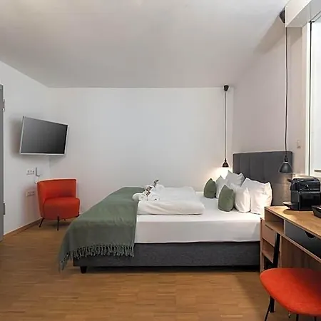 Dreamcation Altstadthotel - Mikro Mit Kueche & Self Check-in