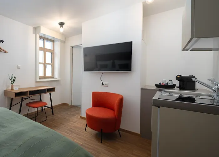 Dreamcation Altstadthotel - Mikro Mit Kueche & Self Check-in 3*